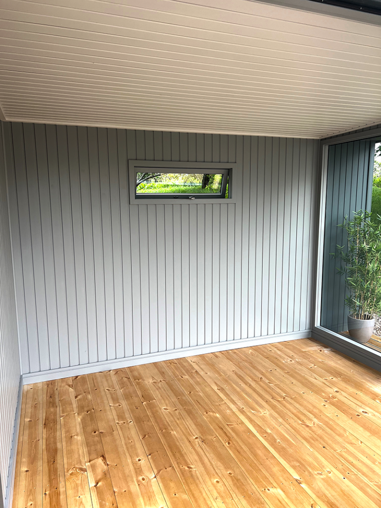 Holt - 3.0m x 3.6m (10ft x 12ft)