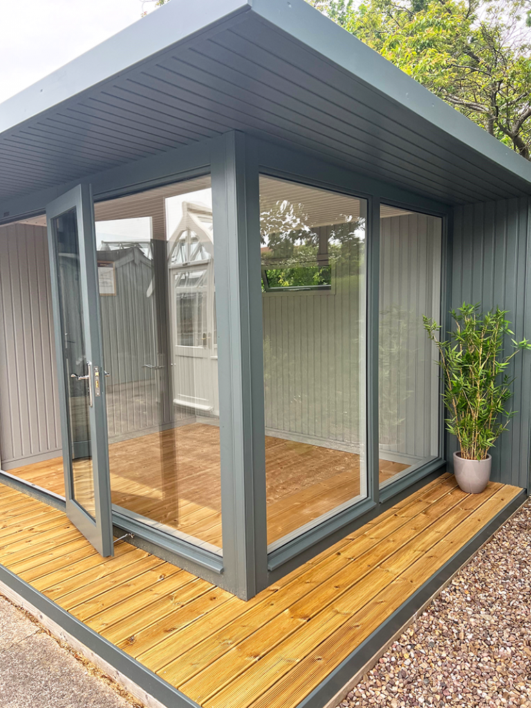 Holt - 3.0m x 3.6m (10ft x 12ft)