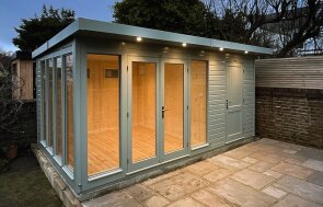 3.0 x 4.8m Salthouse Studio painted in Lizard