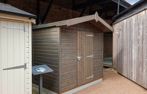 Superior Shed
                 2.4m x 3.0m
                 Sikkens Grey