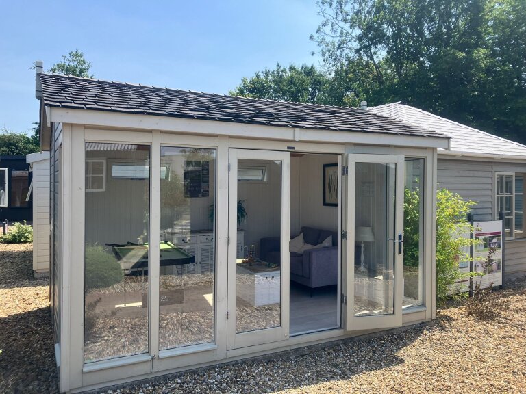 Burnham - 3.0m x 4.2m (10ft x 14ft)