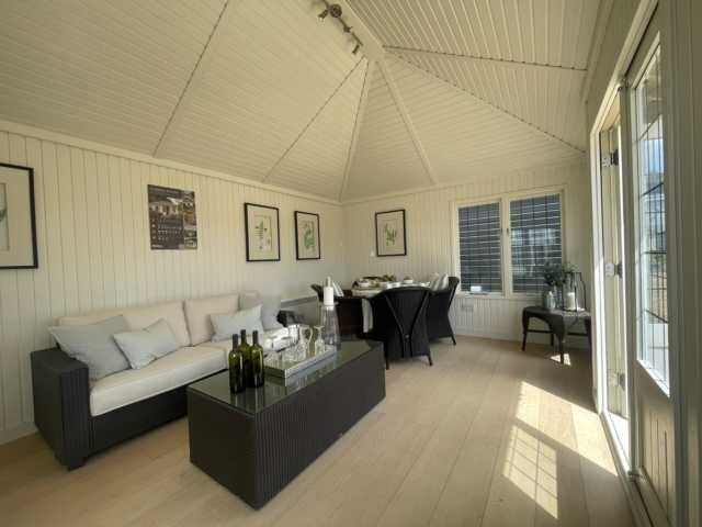 Garden Room - 3.6m x 4.8m (12ft x 16ft)