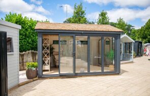 Burnham Studio
                 3.0m x 4.2m
                 Exterior Anthracite