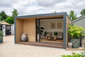 4.0 x 4.5m The Cube Studio painted in Nordic Sand at Copthorne
