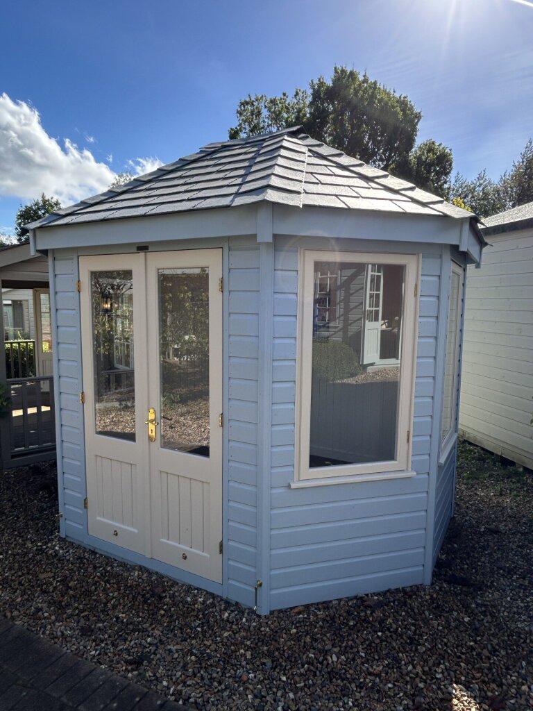 Wiveton - 2.4m x 3.0m (8ft x 10ft)