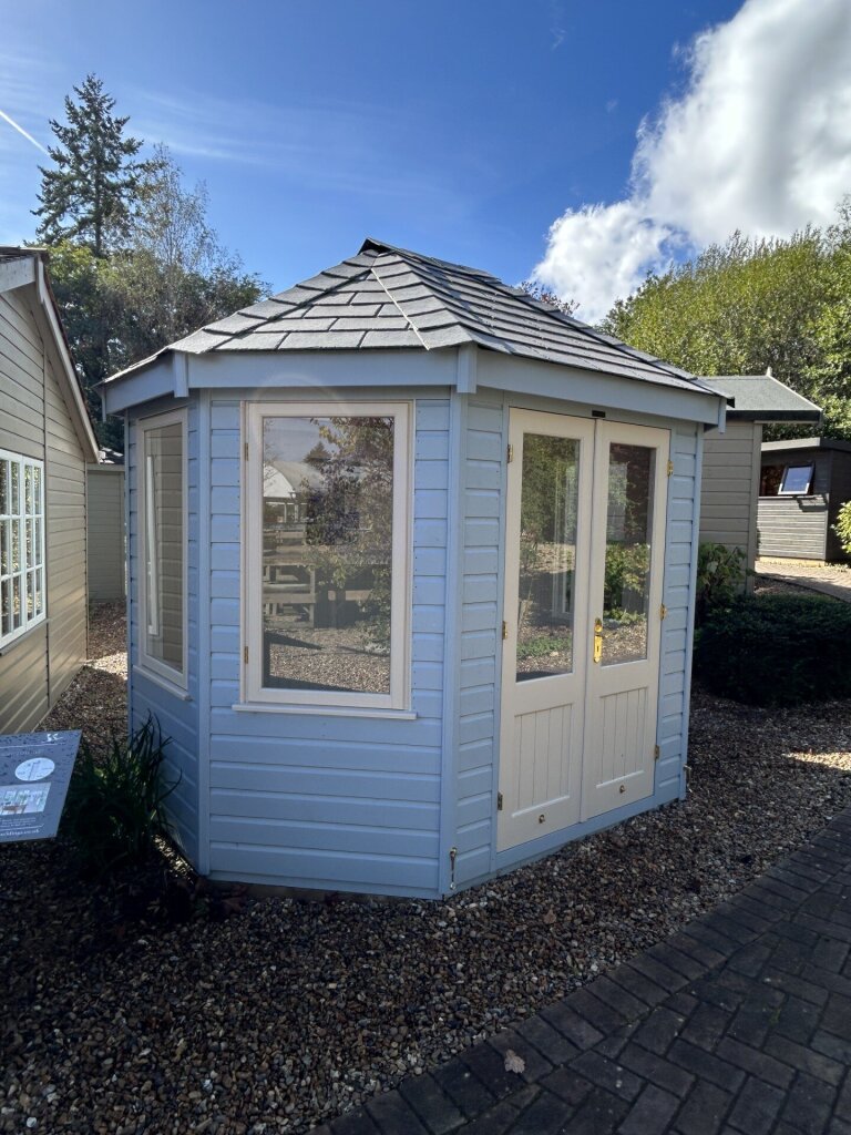 Wiveton - 2.4m x 3.0m (8ft x 10ft)